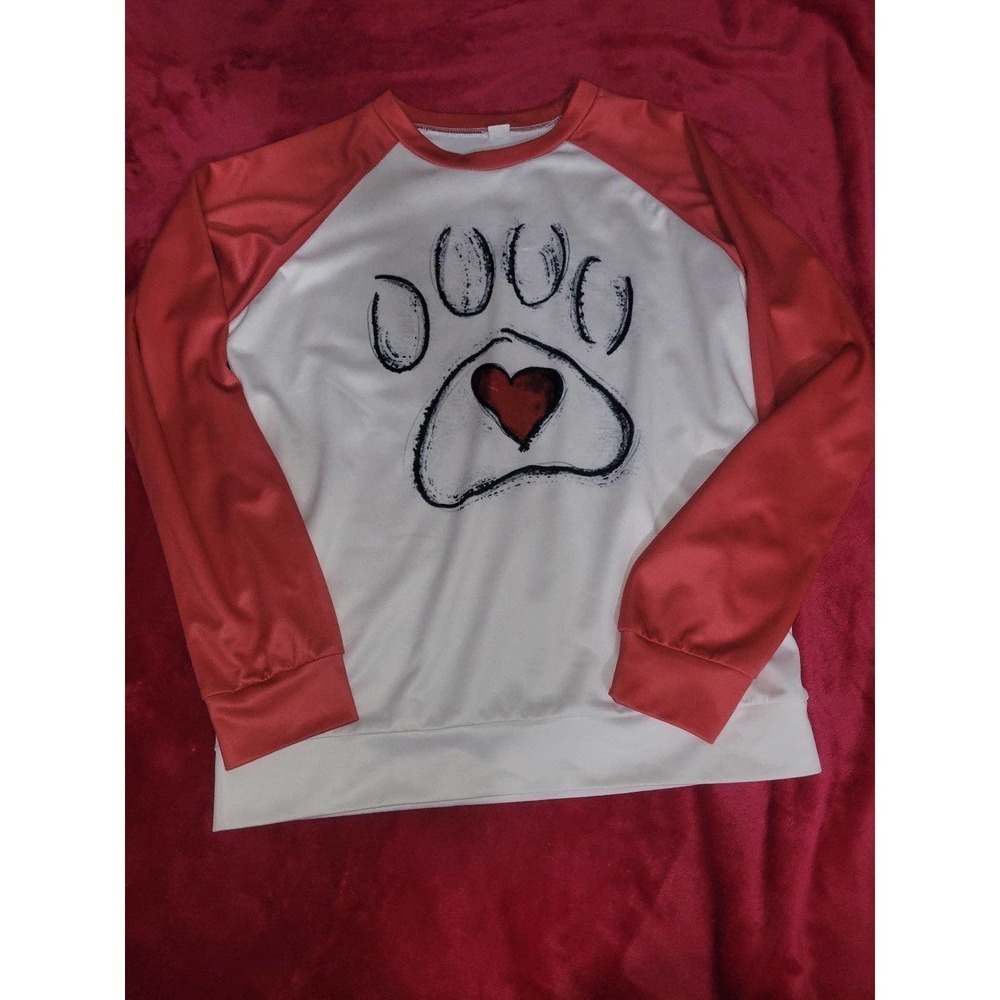 NWOT Women long sleeve pawprint shirt large